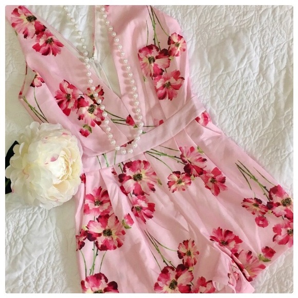 *CLEARANCE* Pink Floral Hibiscus Romper - Picture 3 of 8